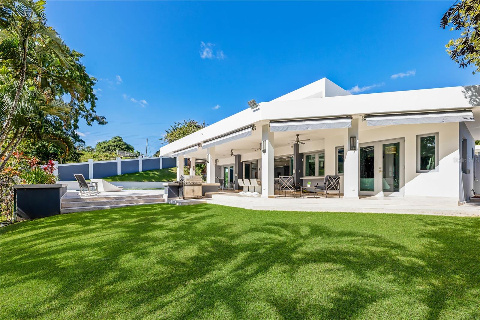 PR9118409 Property Photo