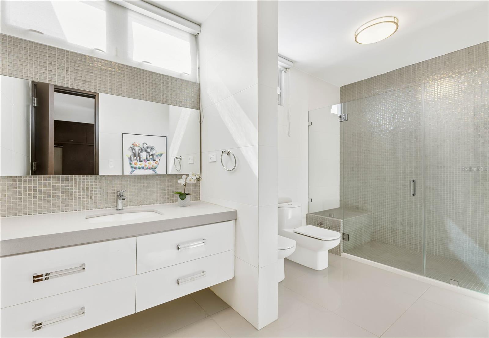 PR9118409 Property Photo