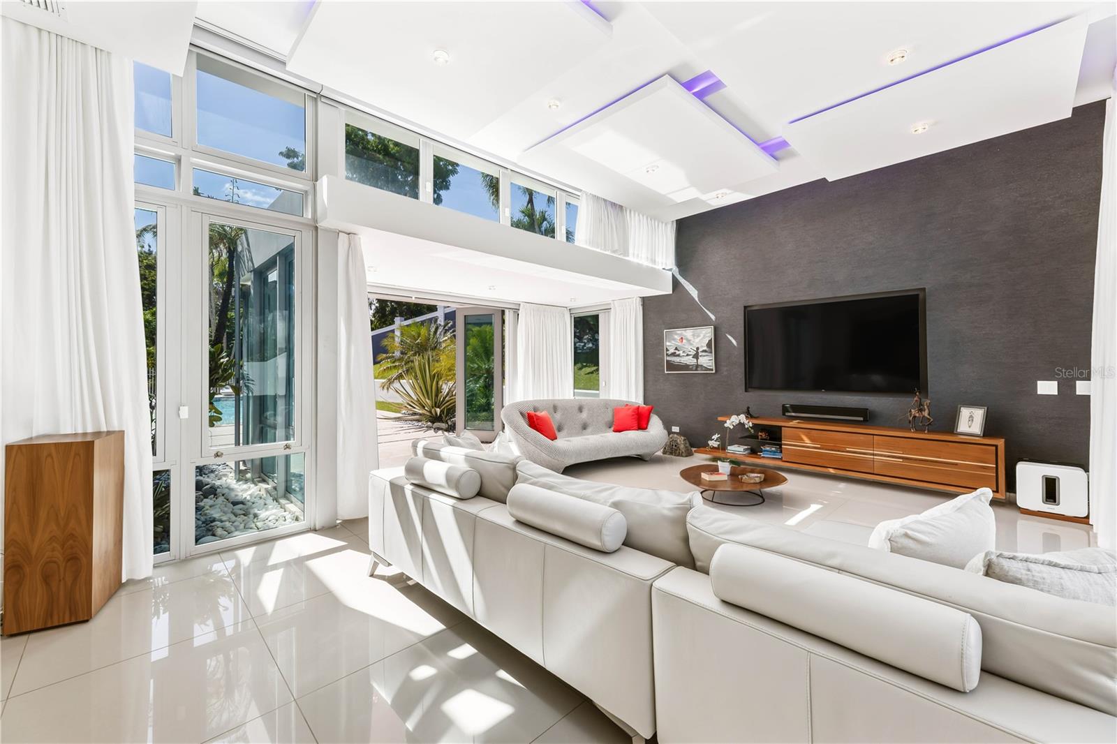 PR9118409 Property Photo