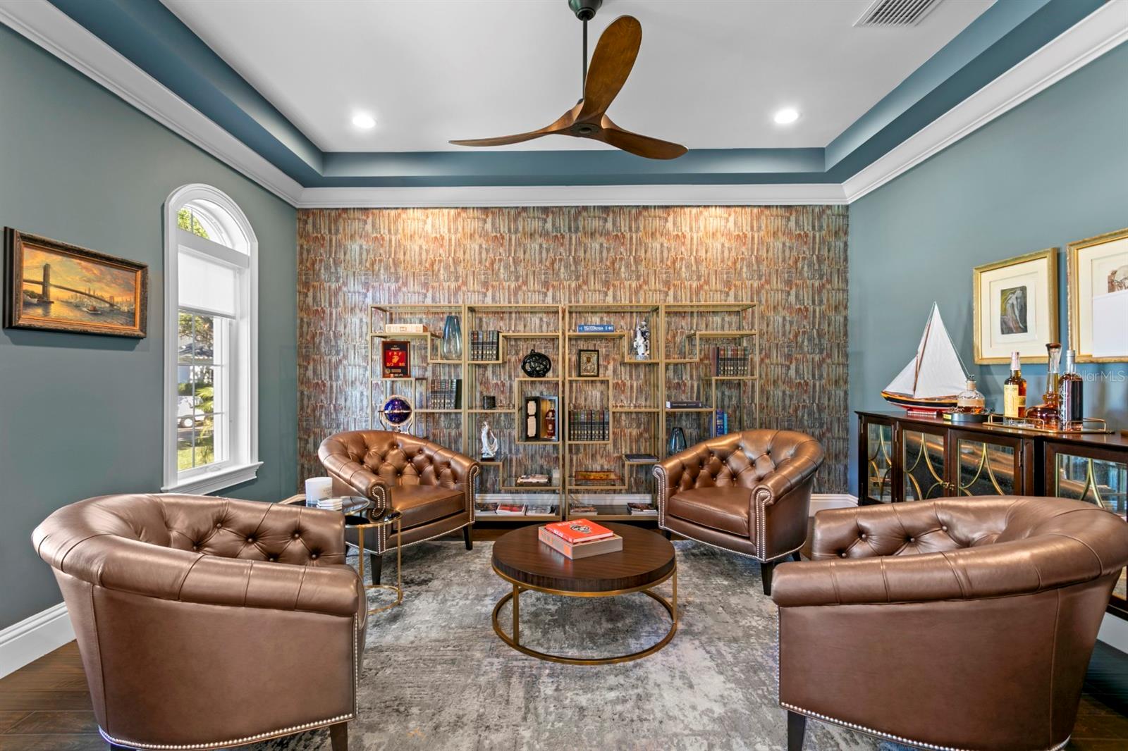 TB8462945 Property Photo