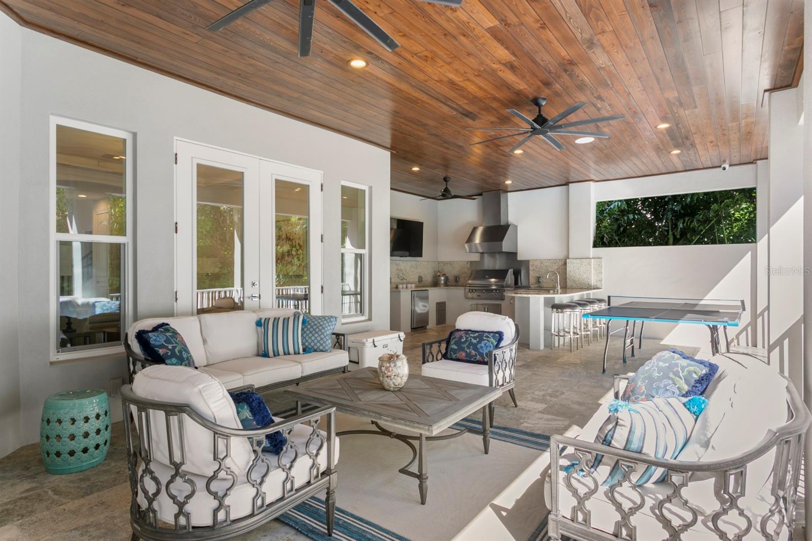 TB8462945 Property Photo