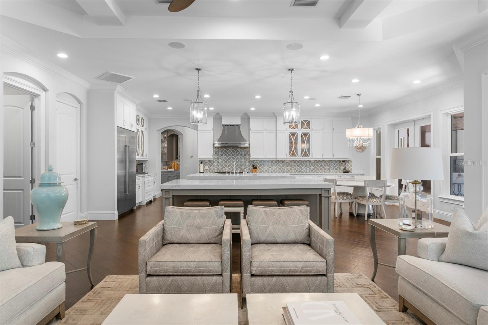 TB8462945 Property Photo