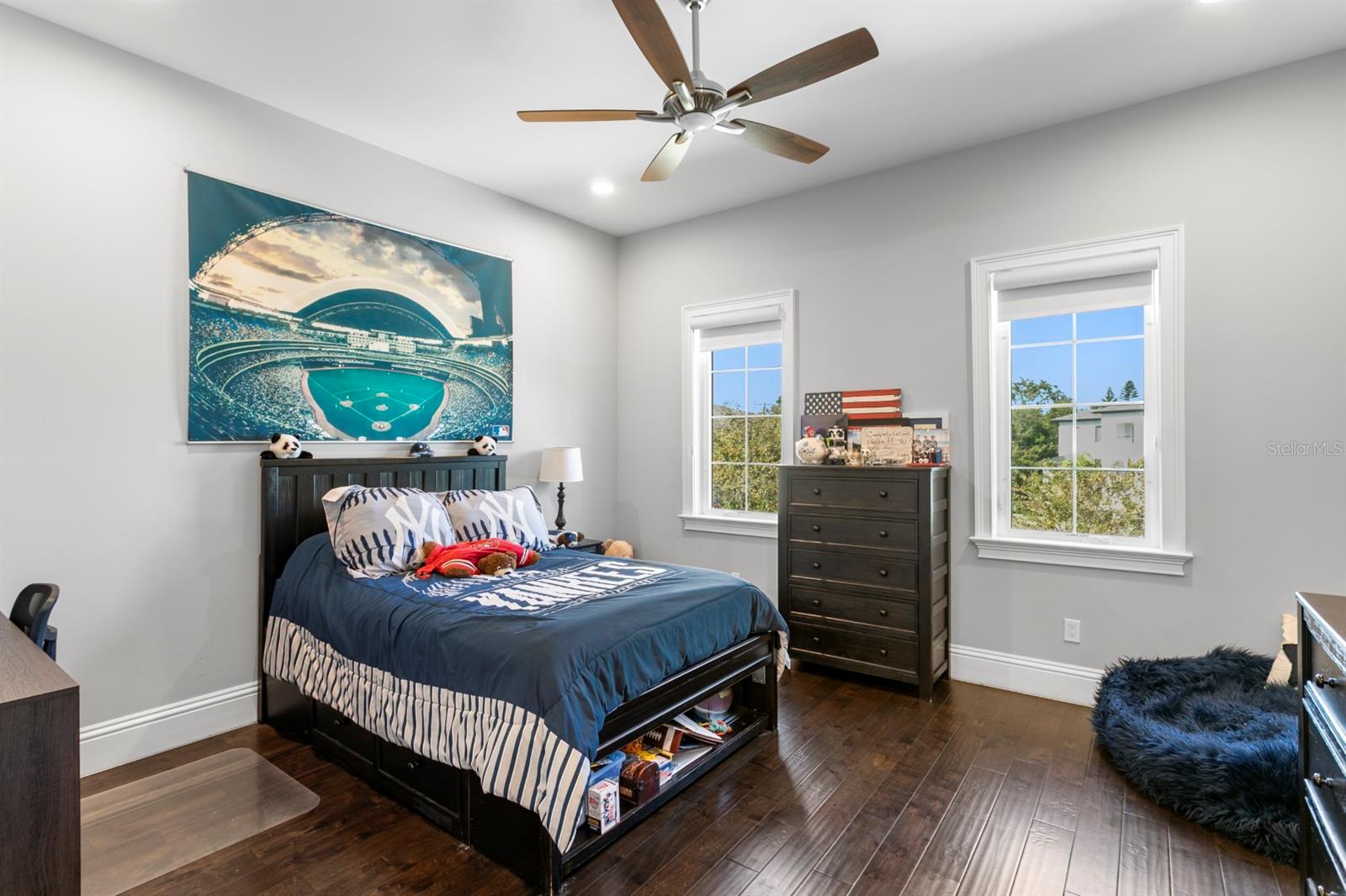 TB8462945 Property Photo