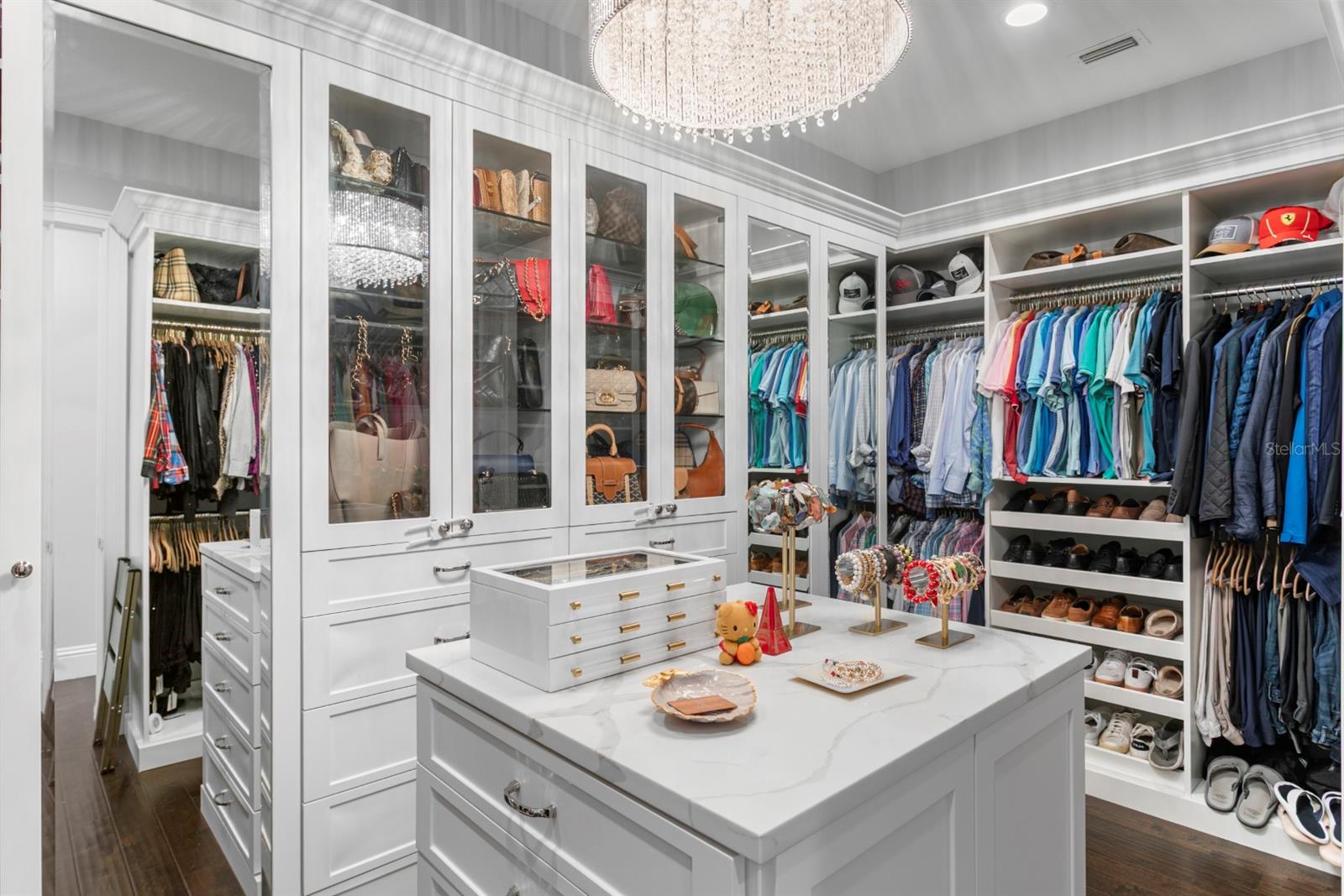 TB8462945 Property Photo