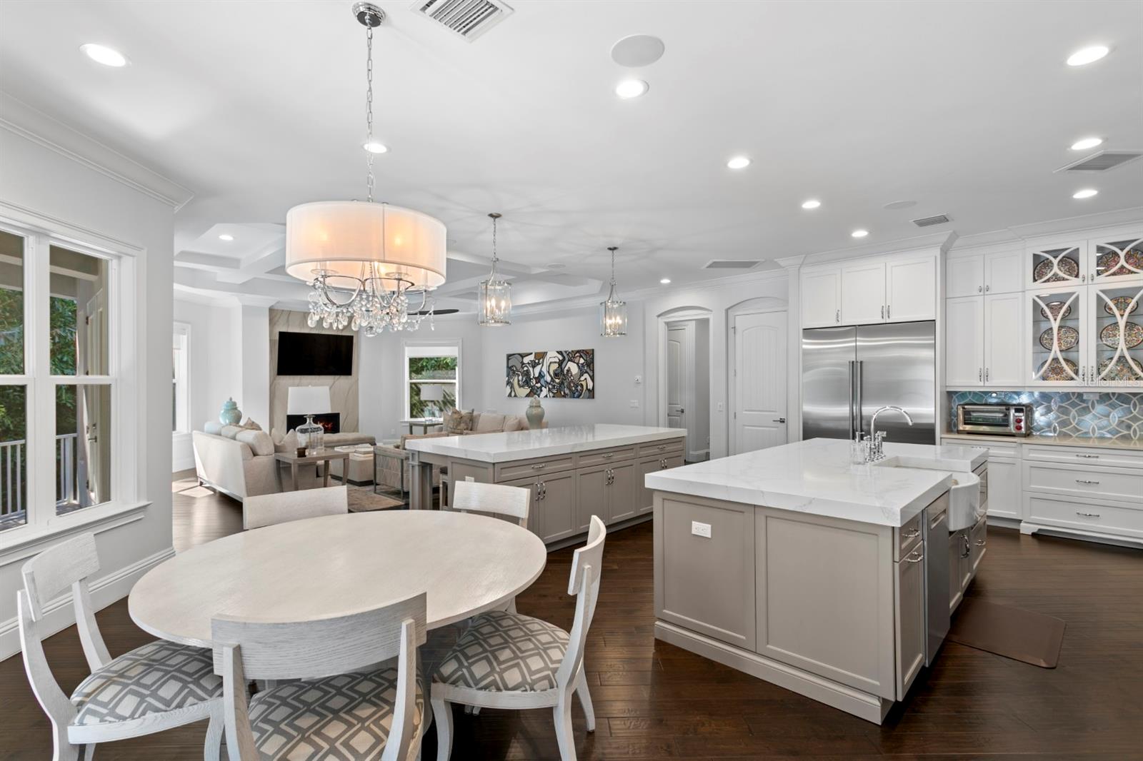 TB8462945 Property Photo