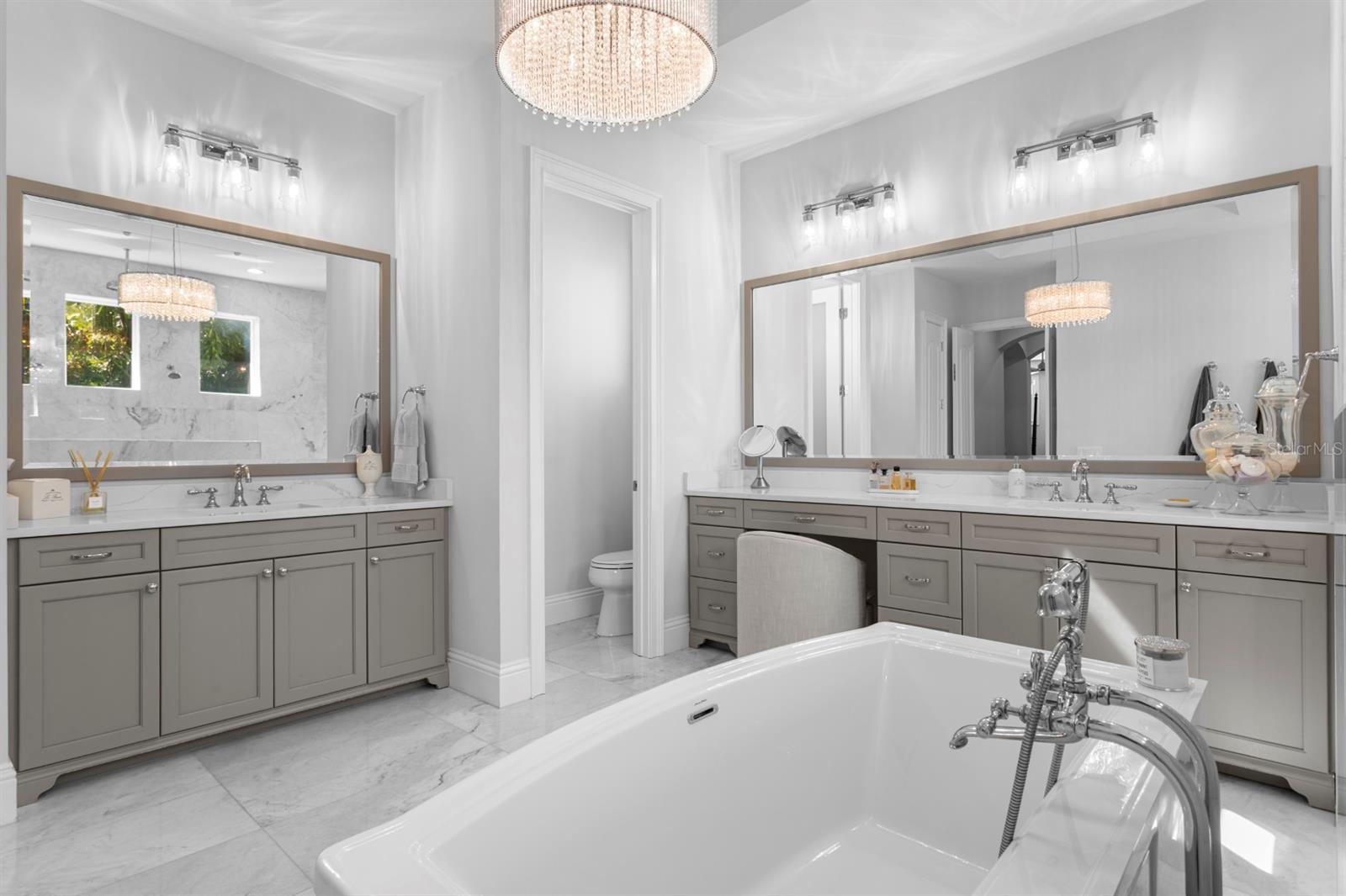 TB8462945 Property Photo