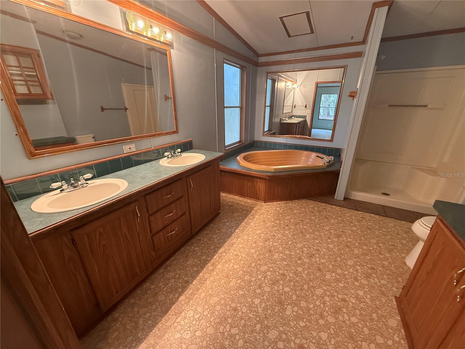 GC536481 Property Photo