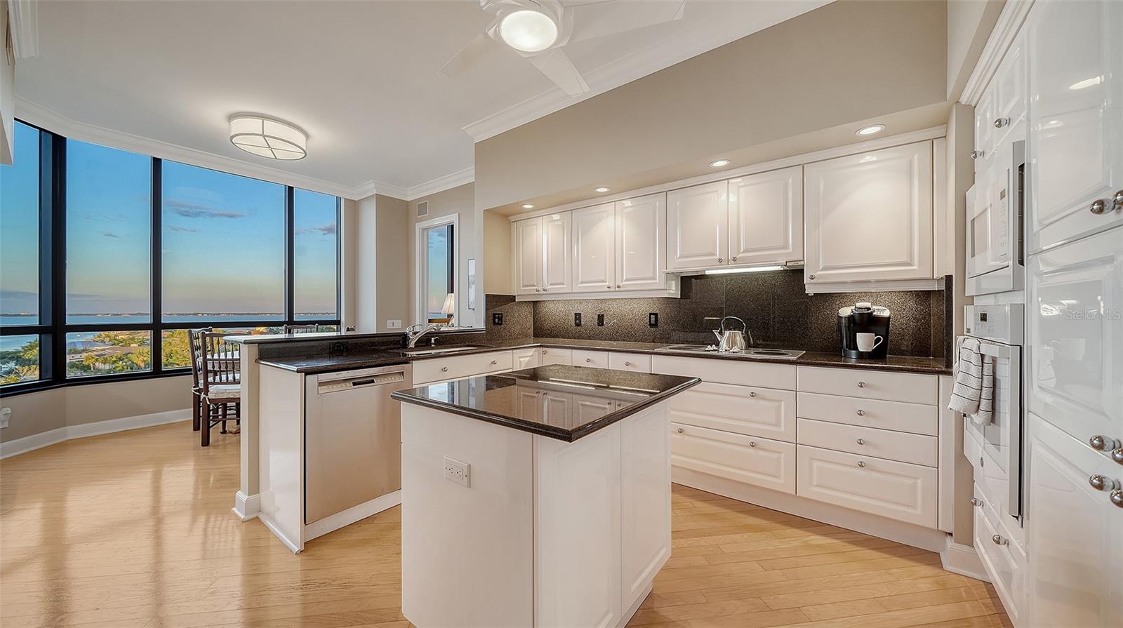 A4677632 Property Photo