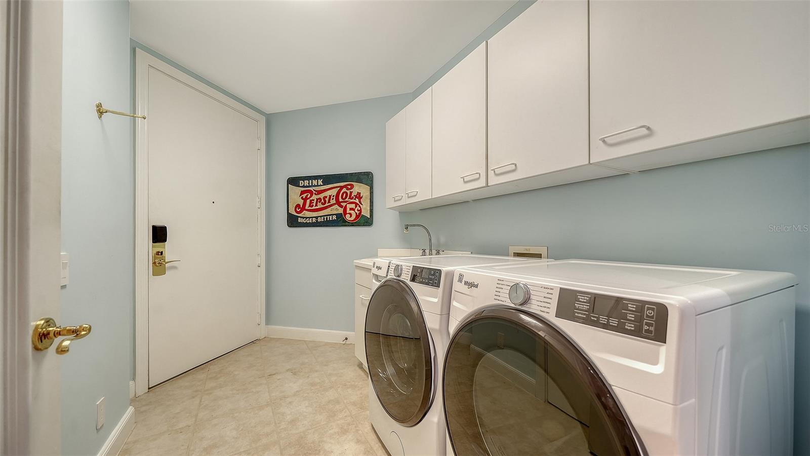 A4677632 Property Photo