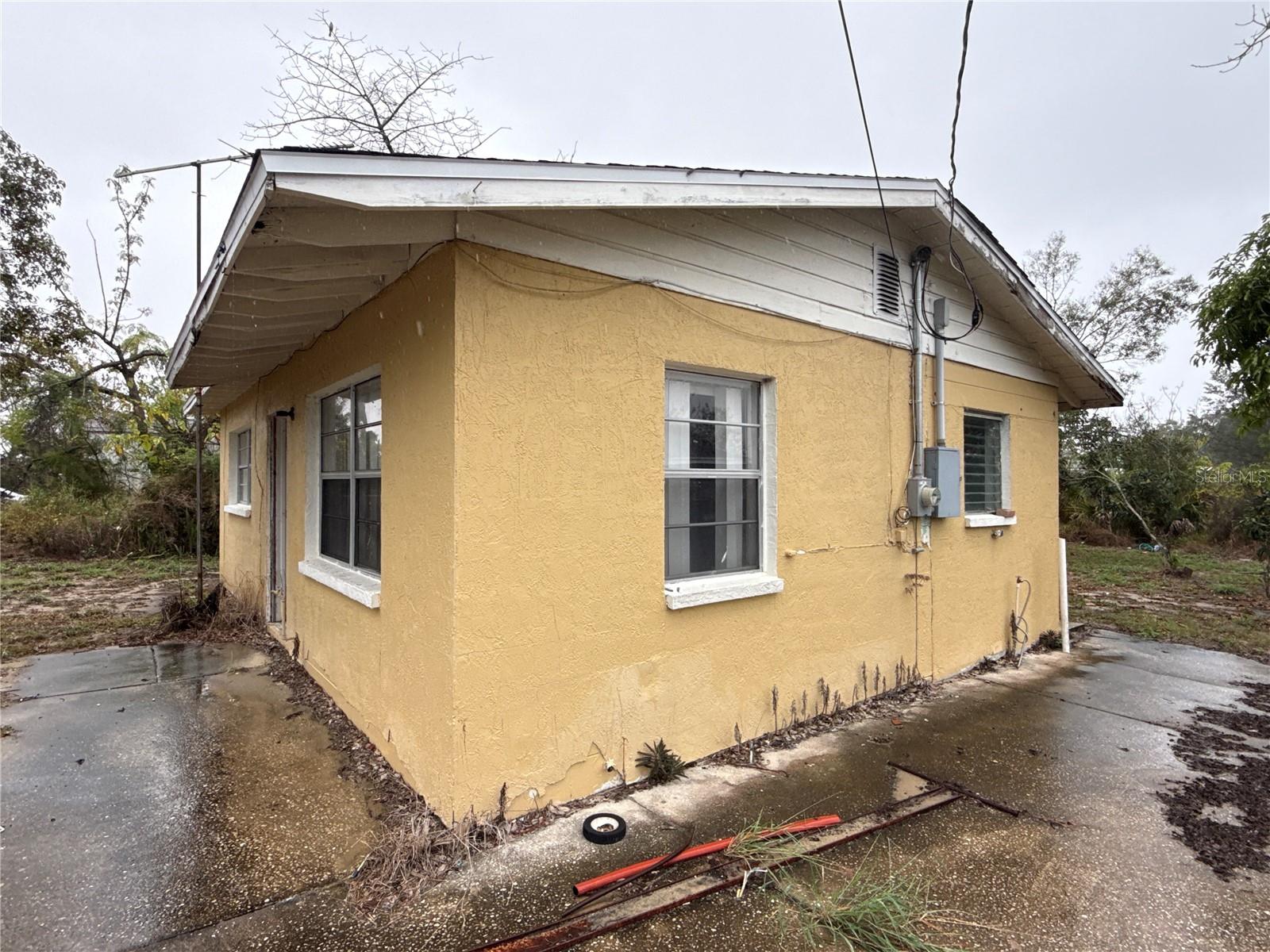 TB8462985 Property Photo