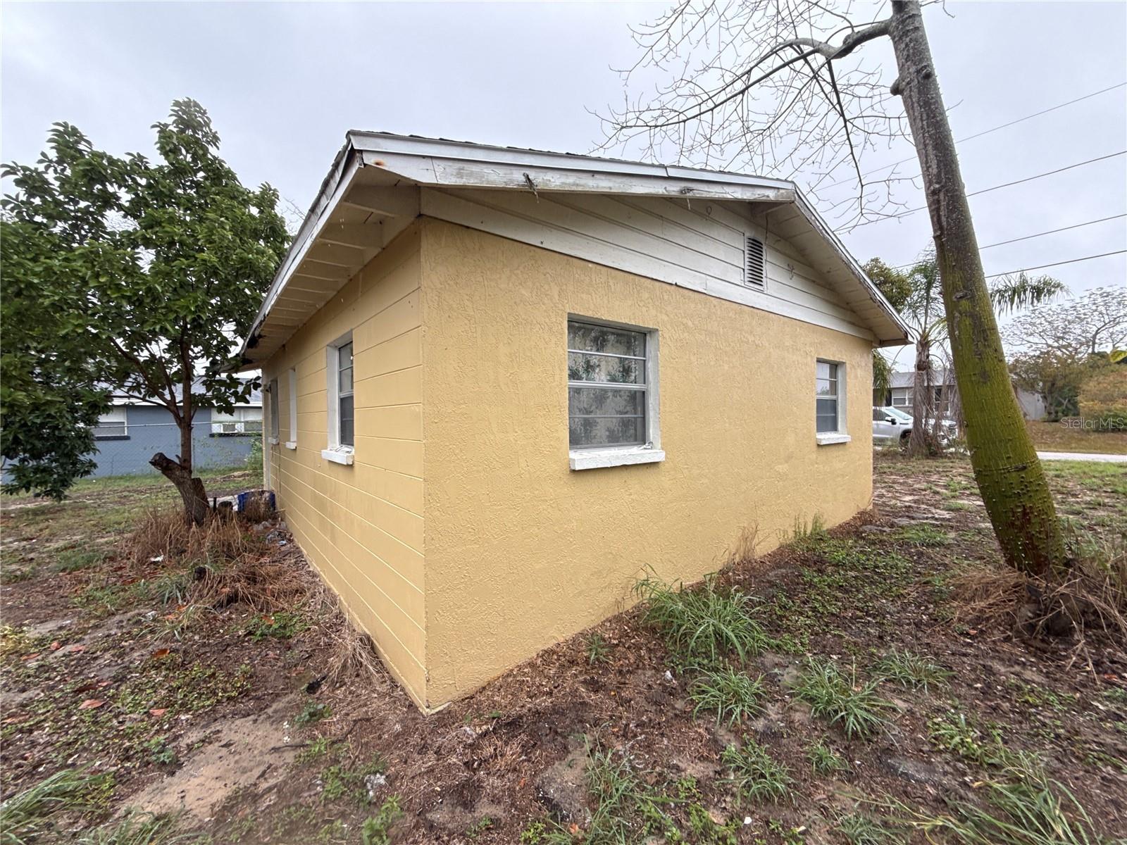 TB8462985 Property Photo