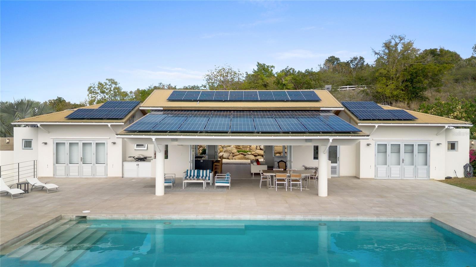 PR9118411 Property Photo