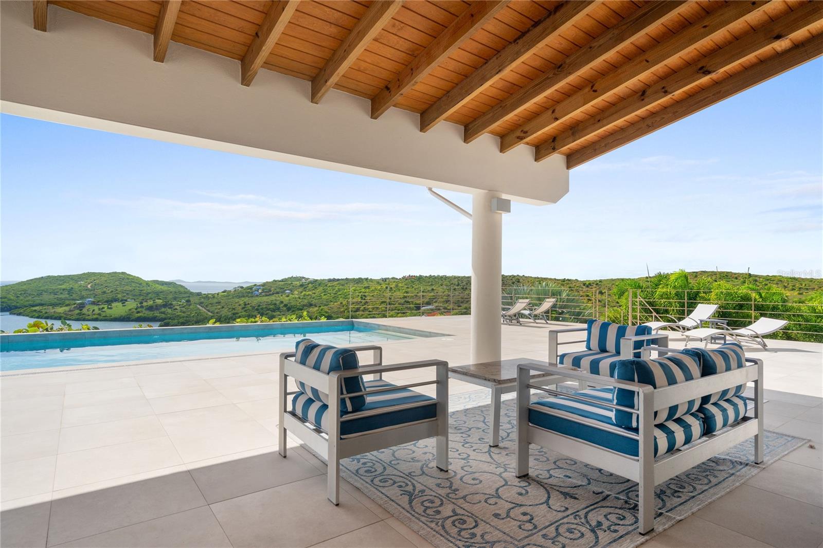 PR9118411 Property Photo