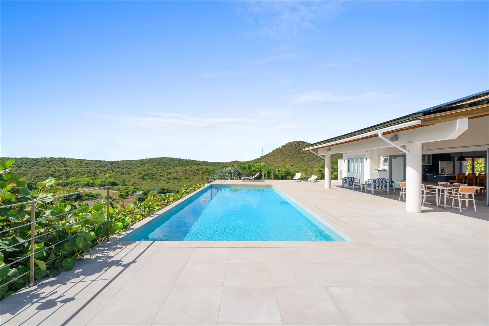 PR9118411 Property Photo