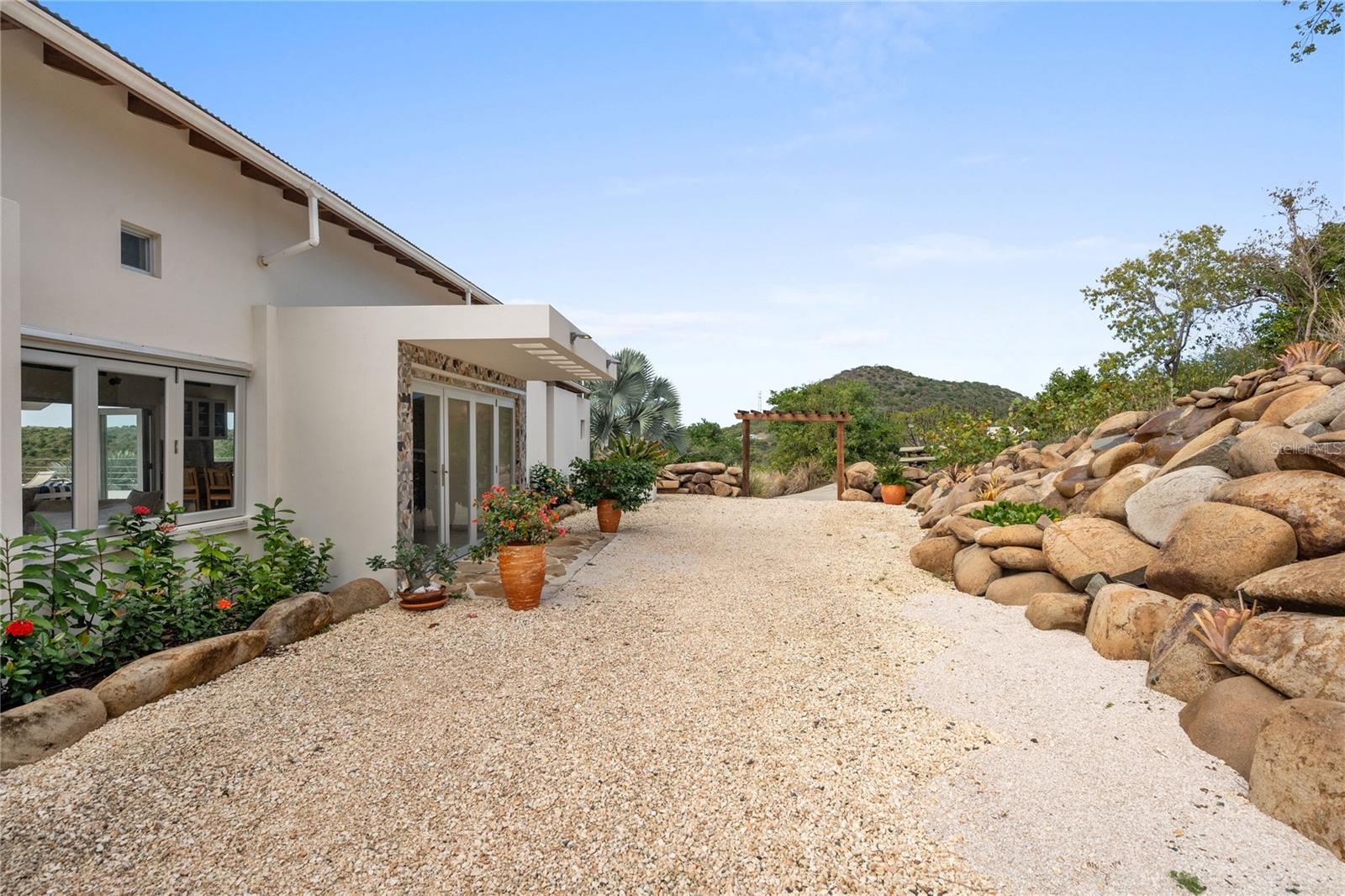 PR9118411 Property Photo