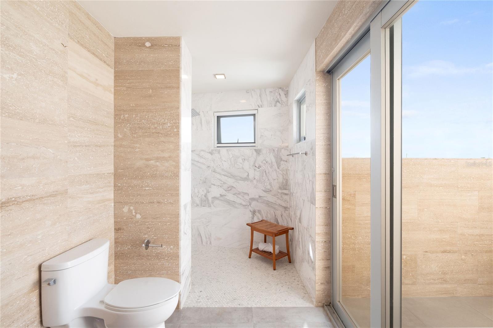 PR9118411 Property Photo