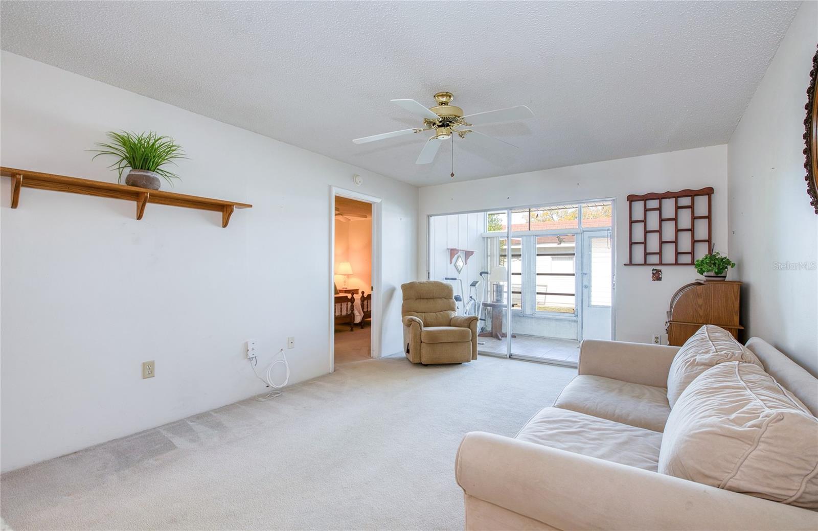 TB8462997 Property Photo