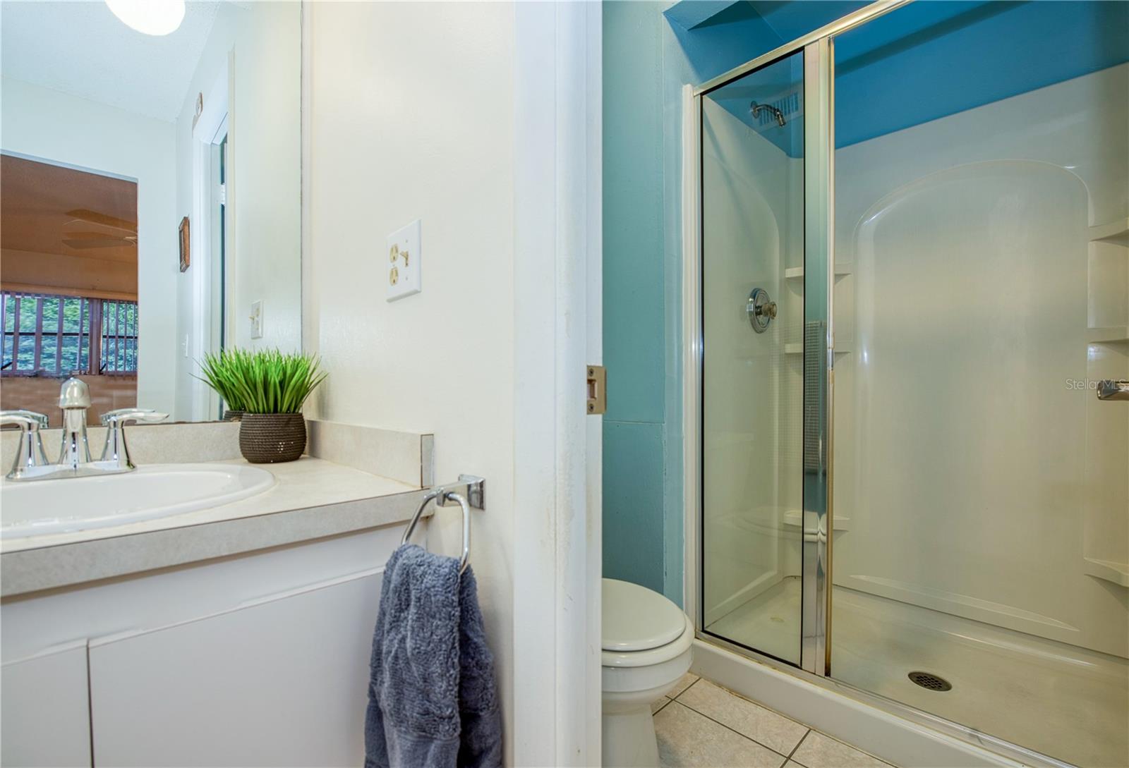 TB8462997 Property Photo