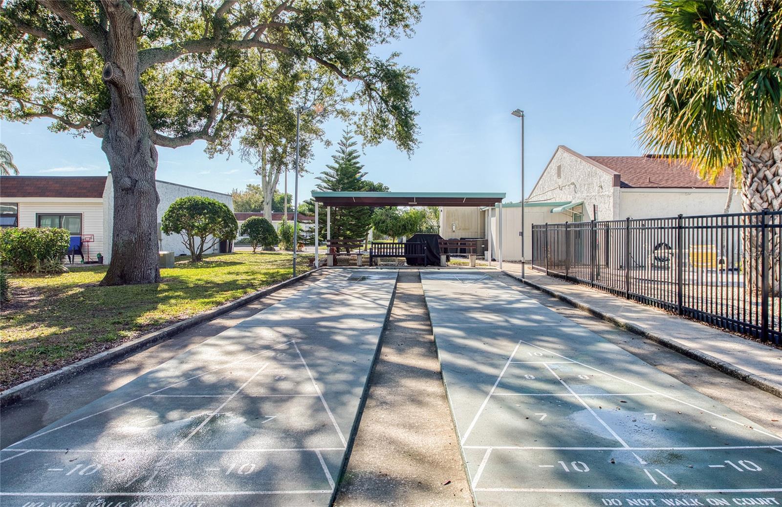 TB8462997 Property Photo