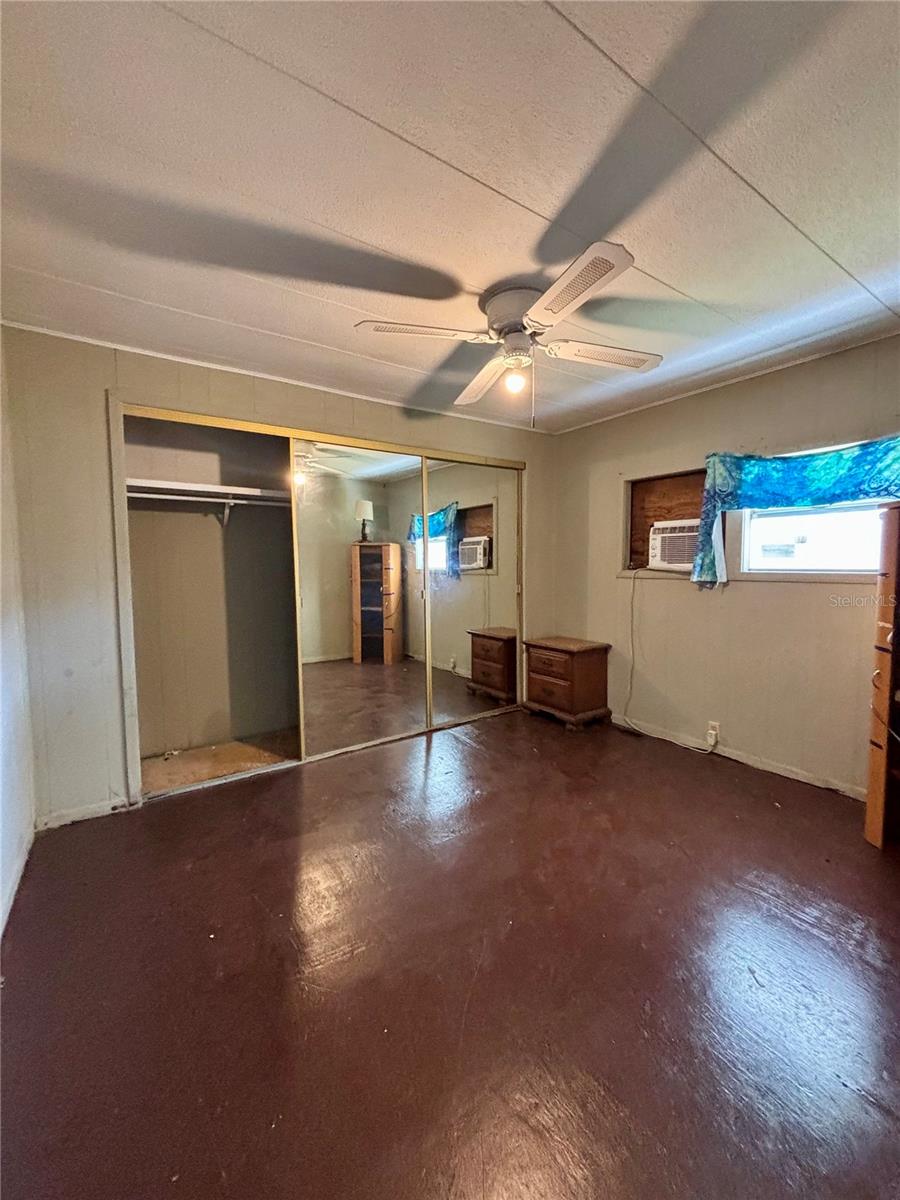 L4958437 Property Photo