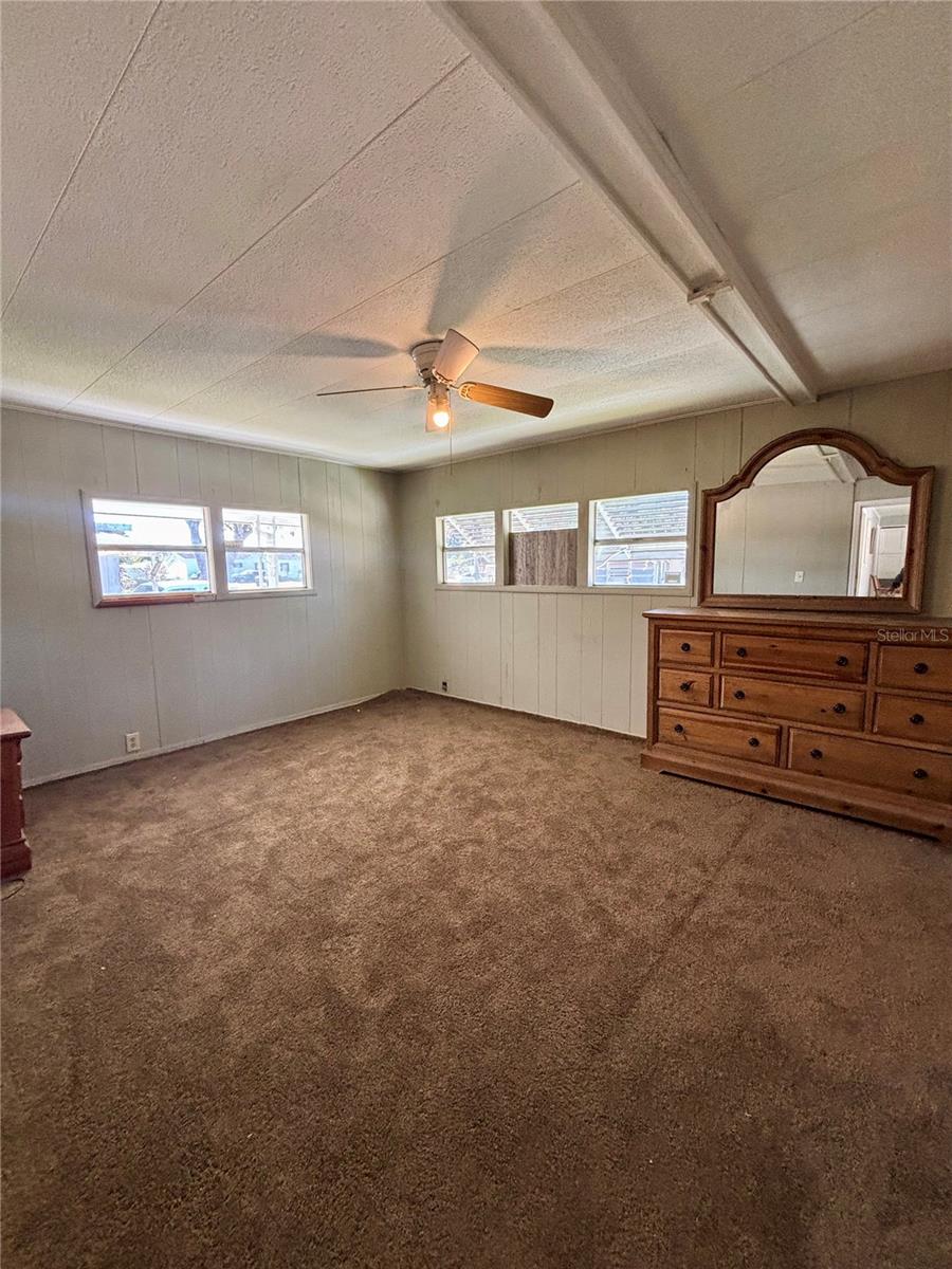 L4958437 Property Photo