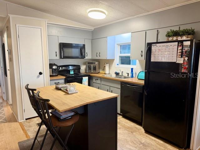 P4937494 Property Photo