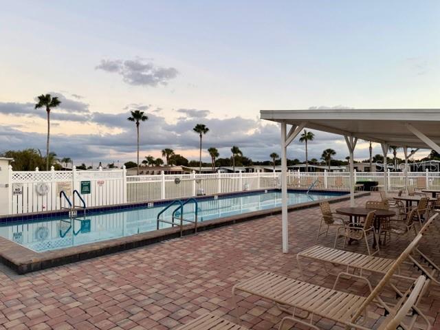 P4937494 Property Photo