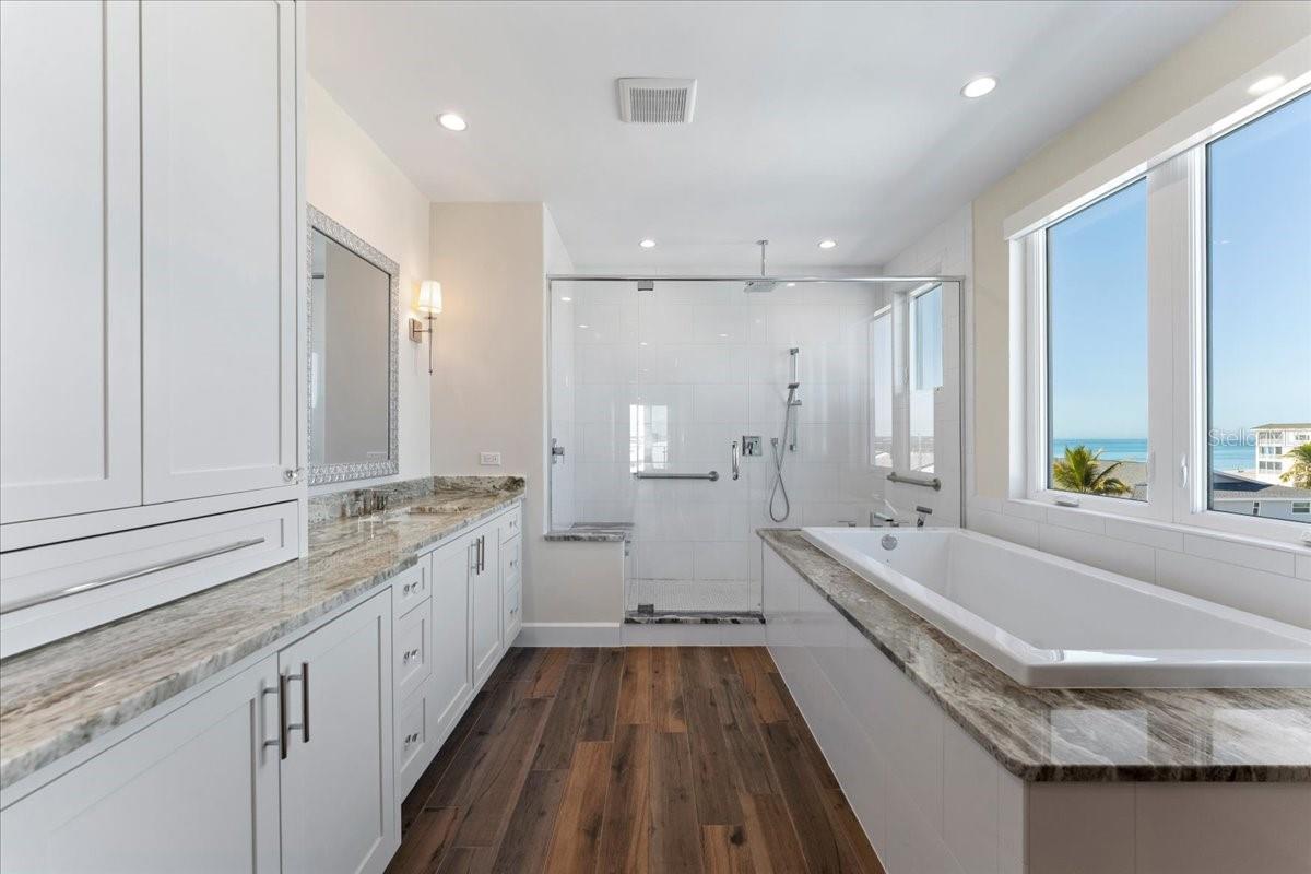 D6145514 Property Photo