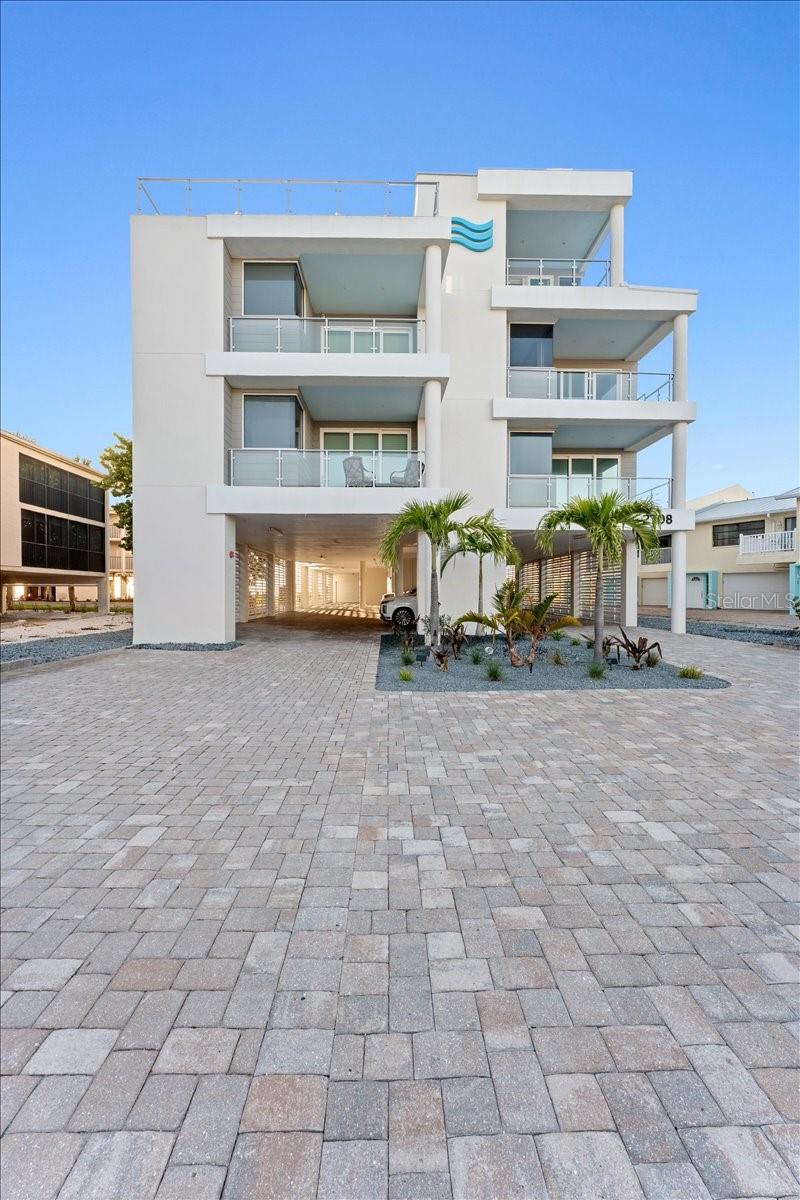 D6145514 Property Photo