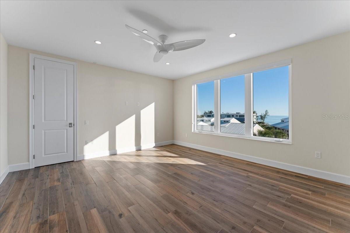 D6145514 Property Photo