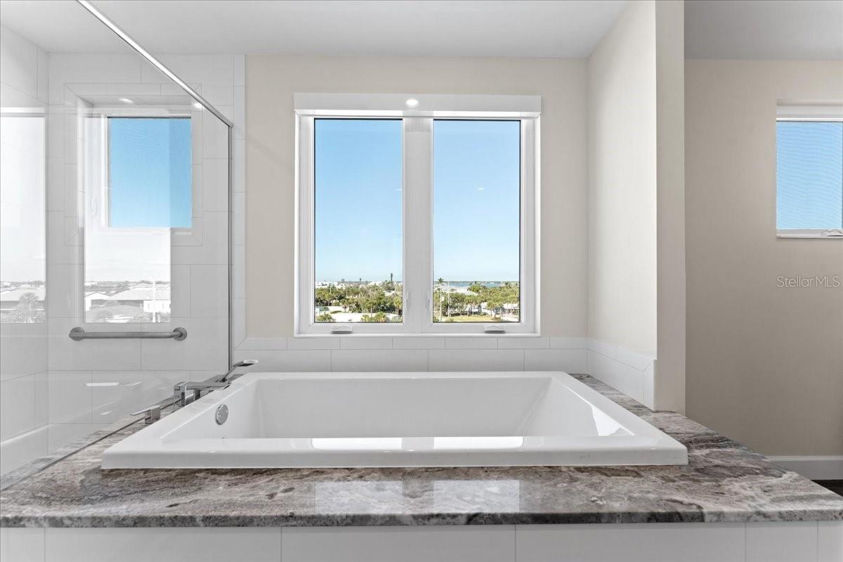 D6145514 Property Photo