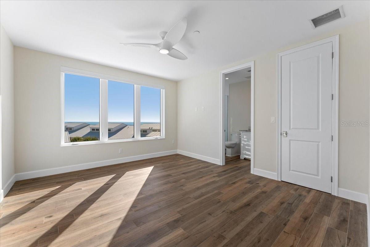 D6145514 Property Photo