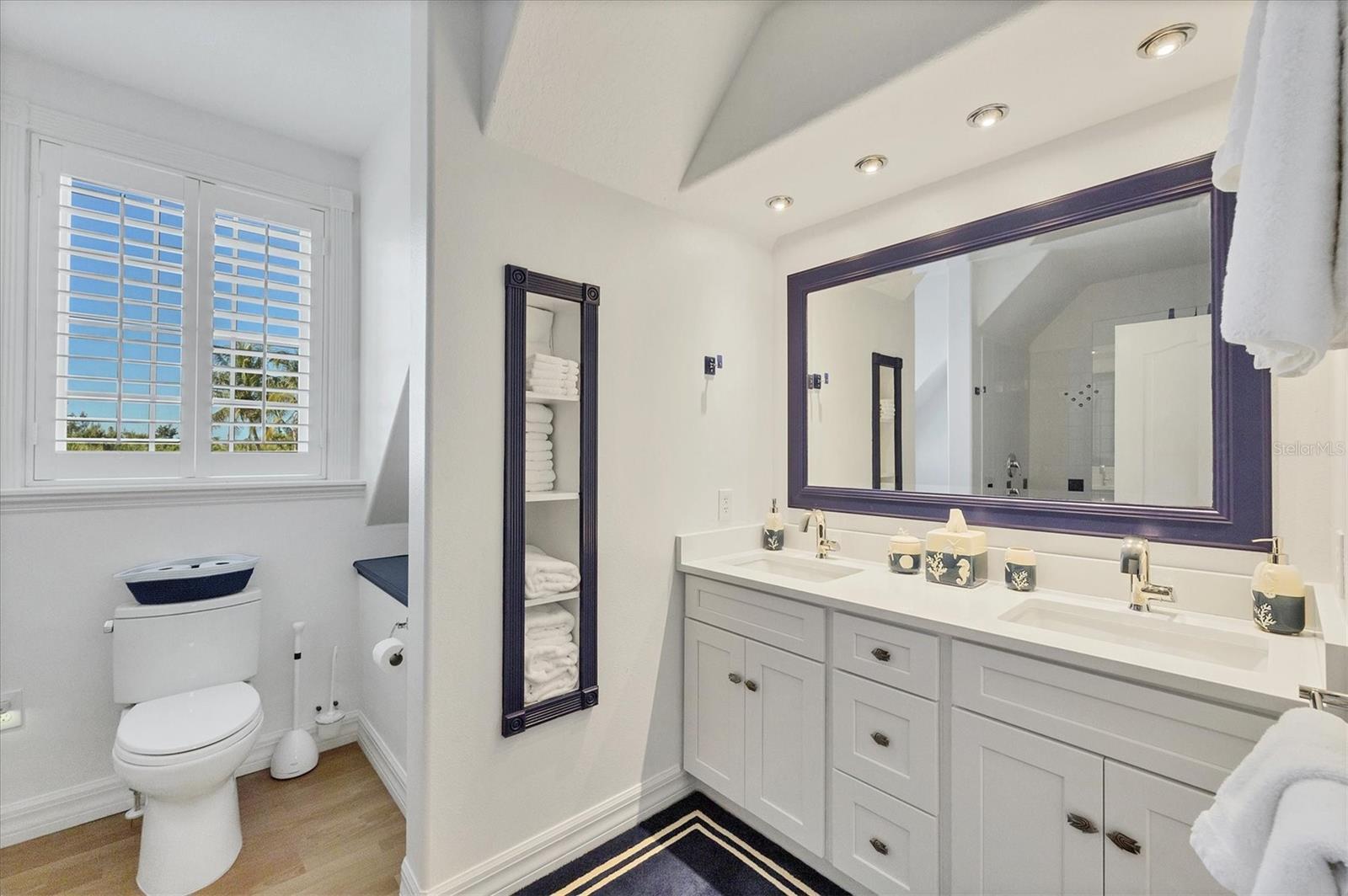 D6145515 Property Photo