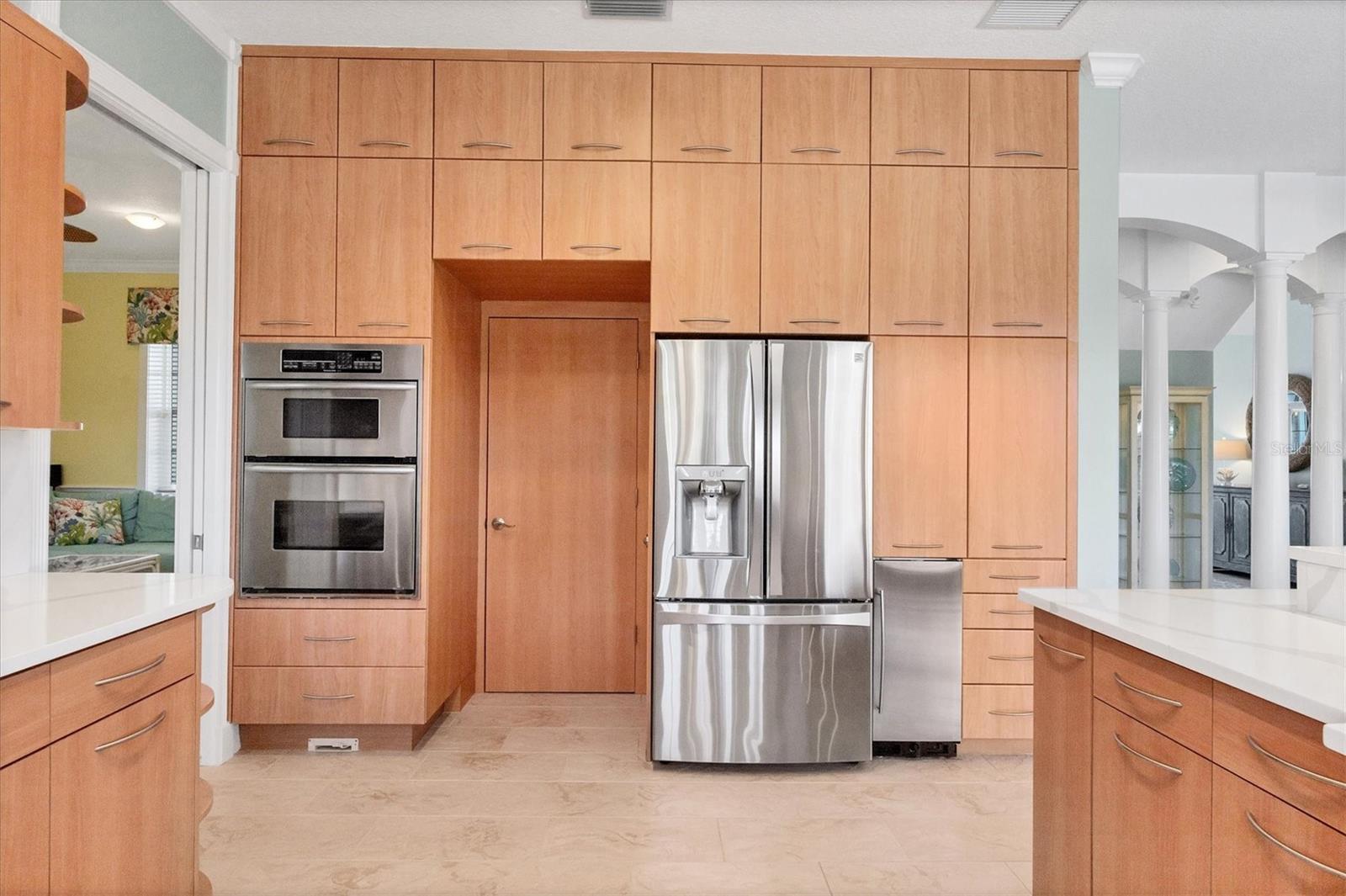 D6145515 Property Photo