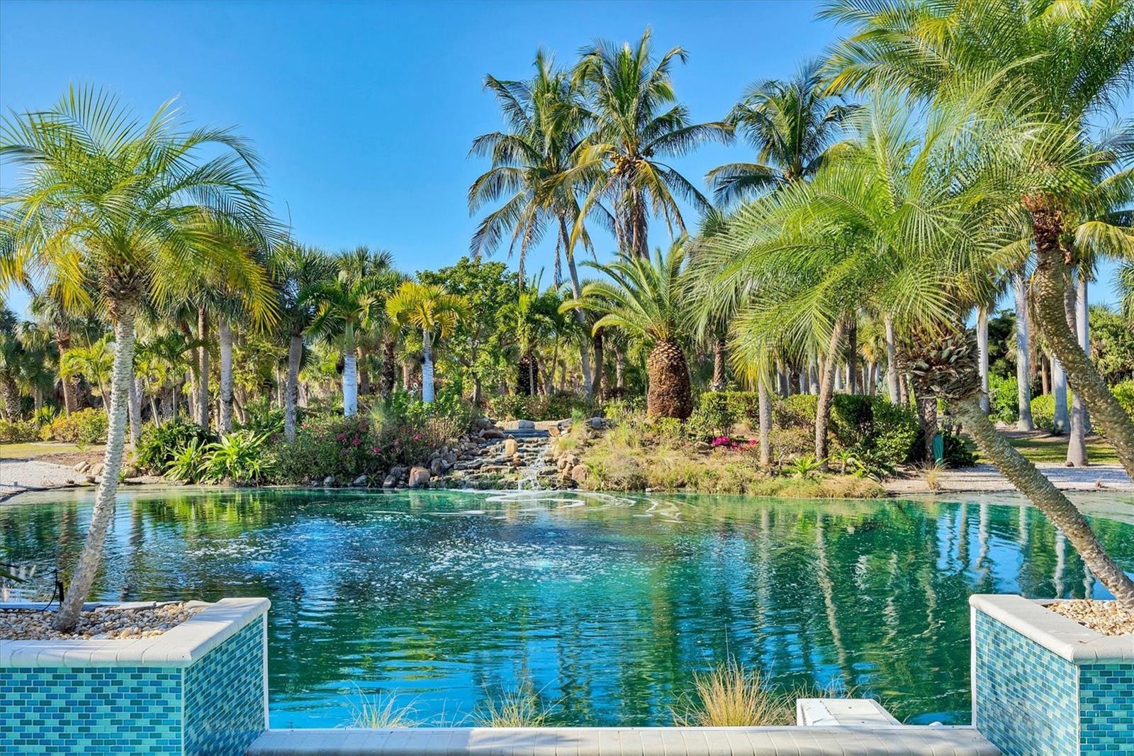 D6145515 Property Photo