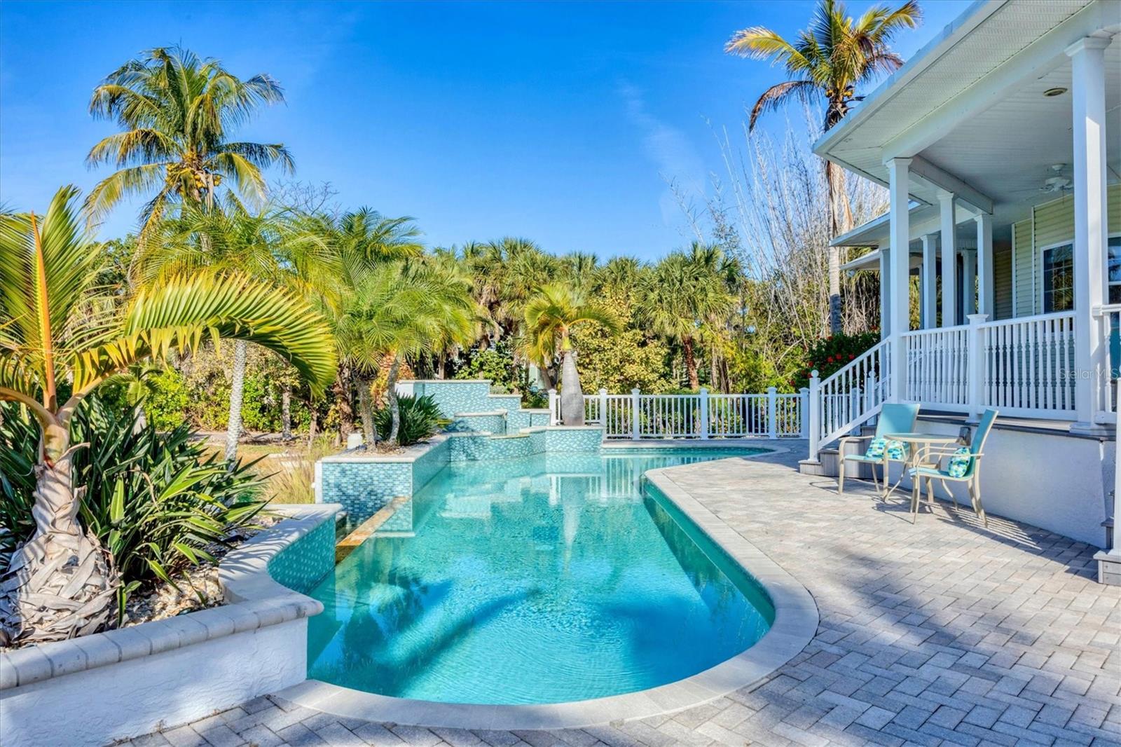 D6145515 Property Photo