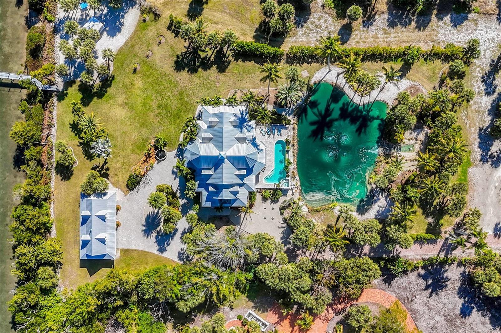 D6145515 Property Photo