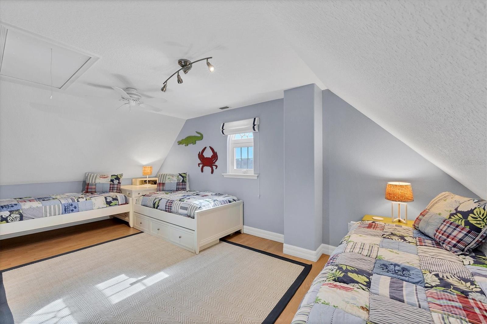 D6145515 Property Photo