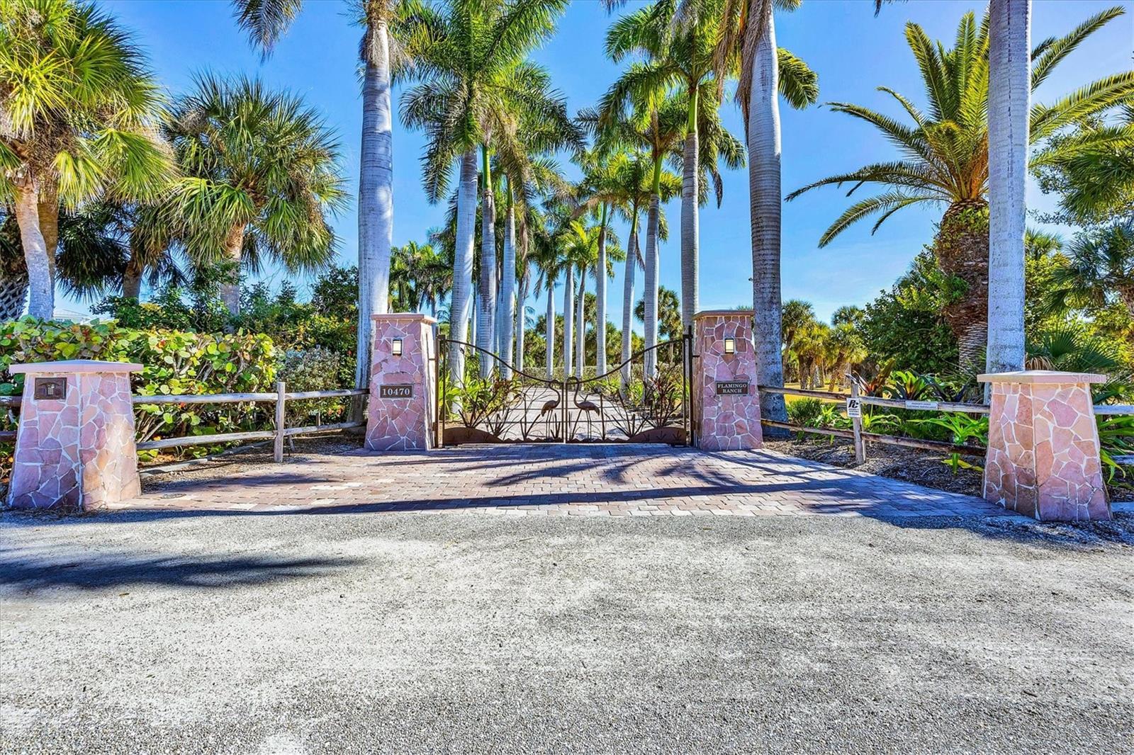 D6145515 Property Photo