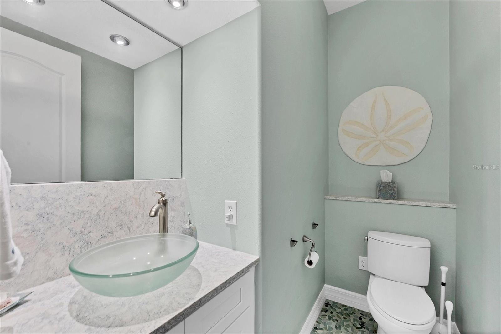 D6145515 Property Photo