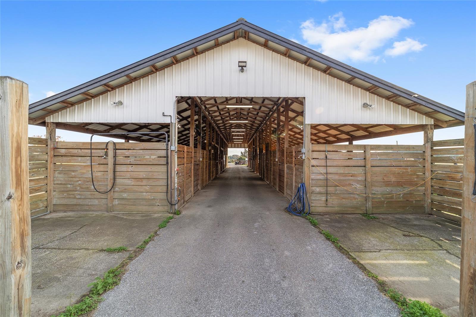 OM716397 Property Photo