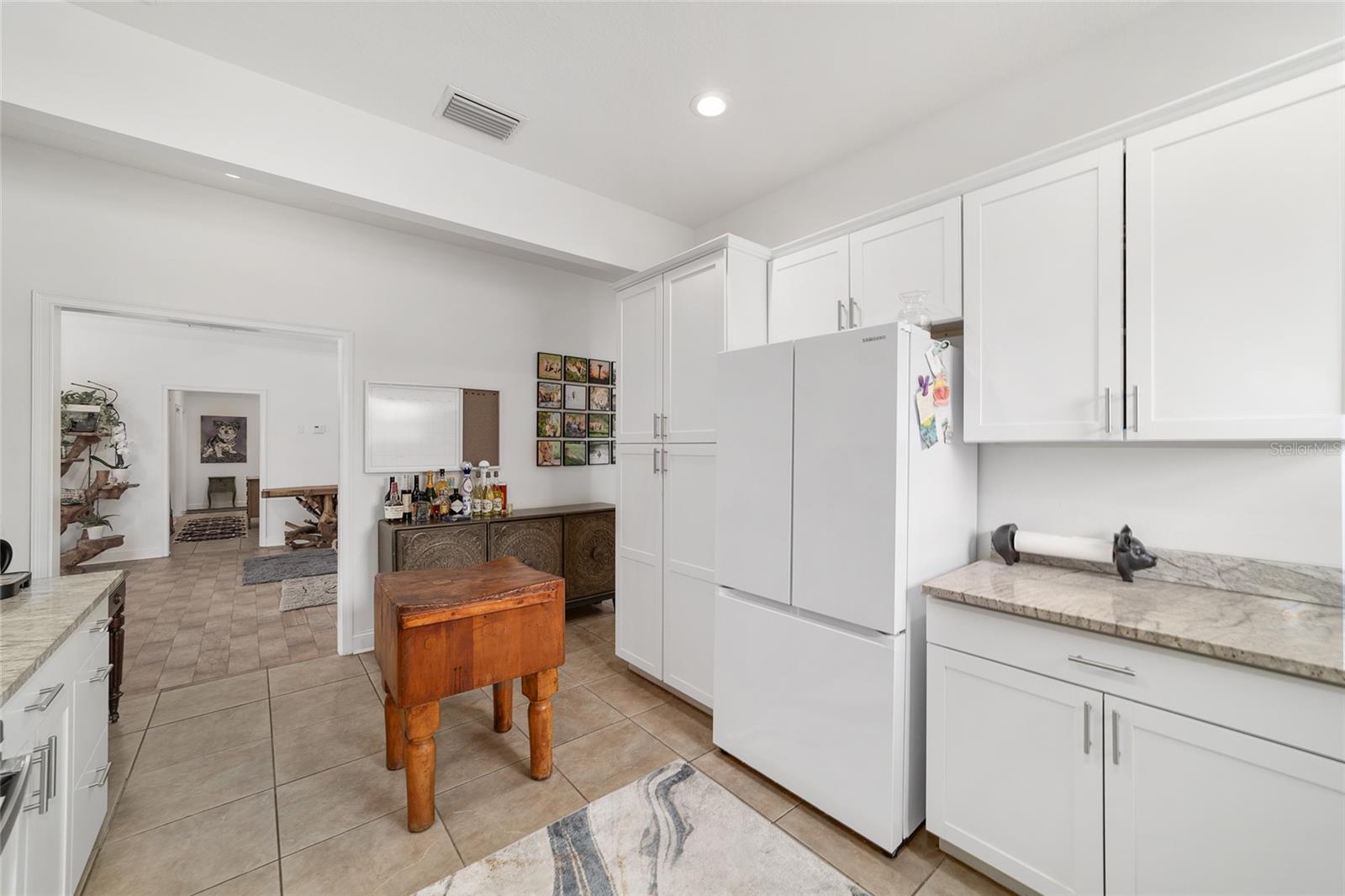 OM716397 Property Photo