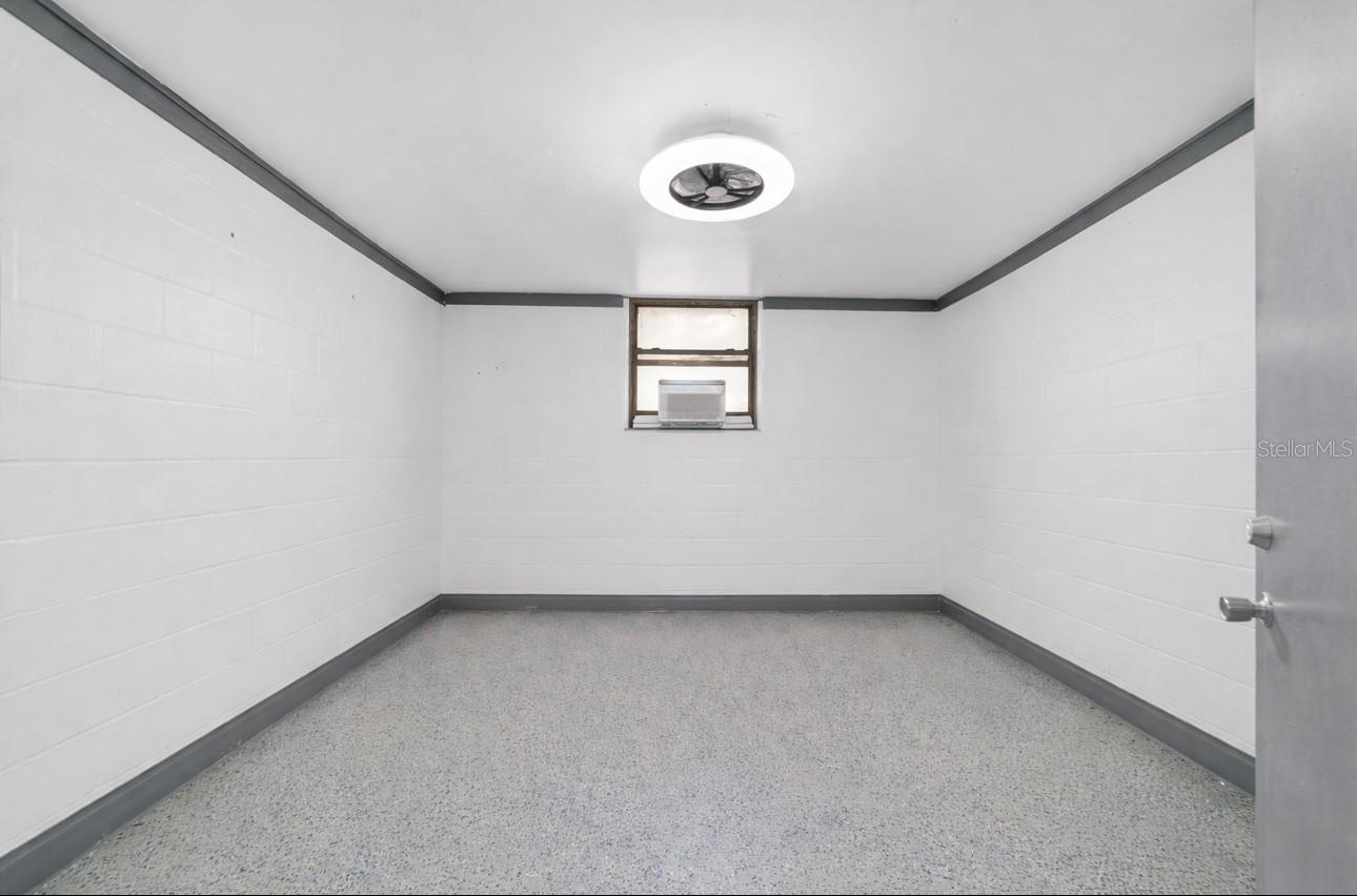 OM716397 Property Photo