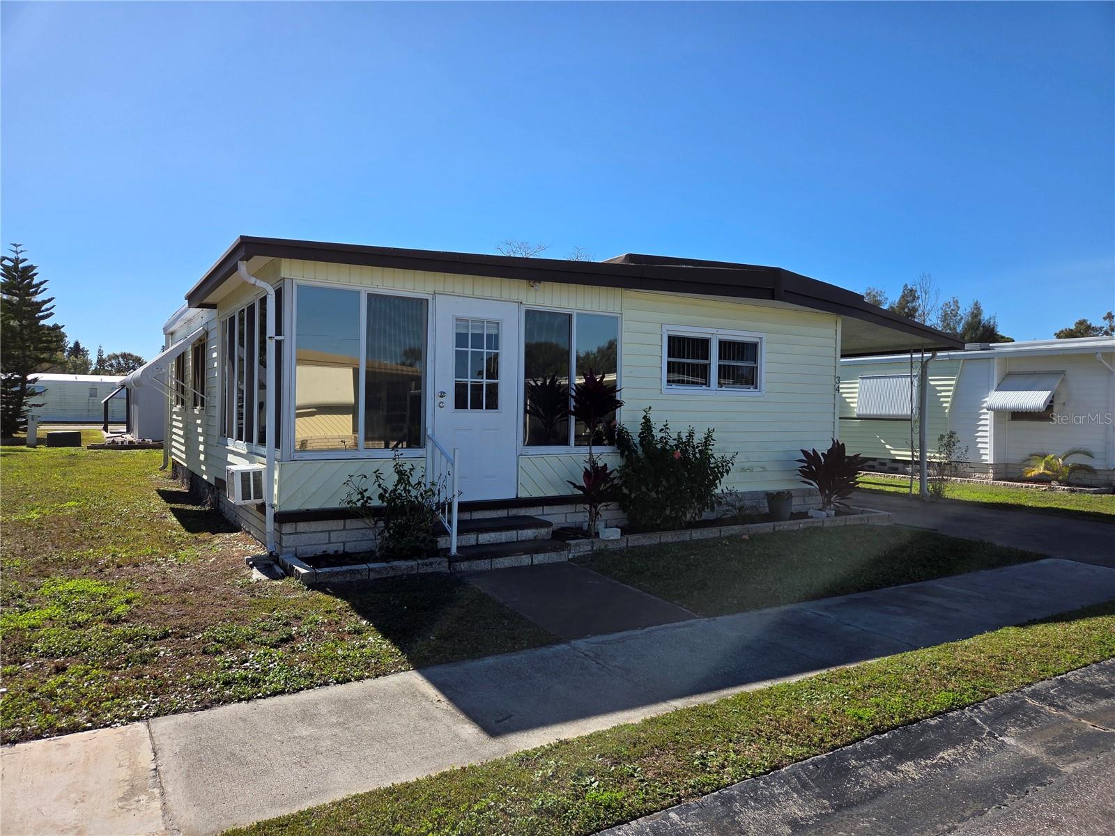 TB8463176 Property Photo