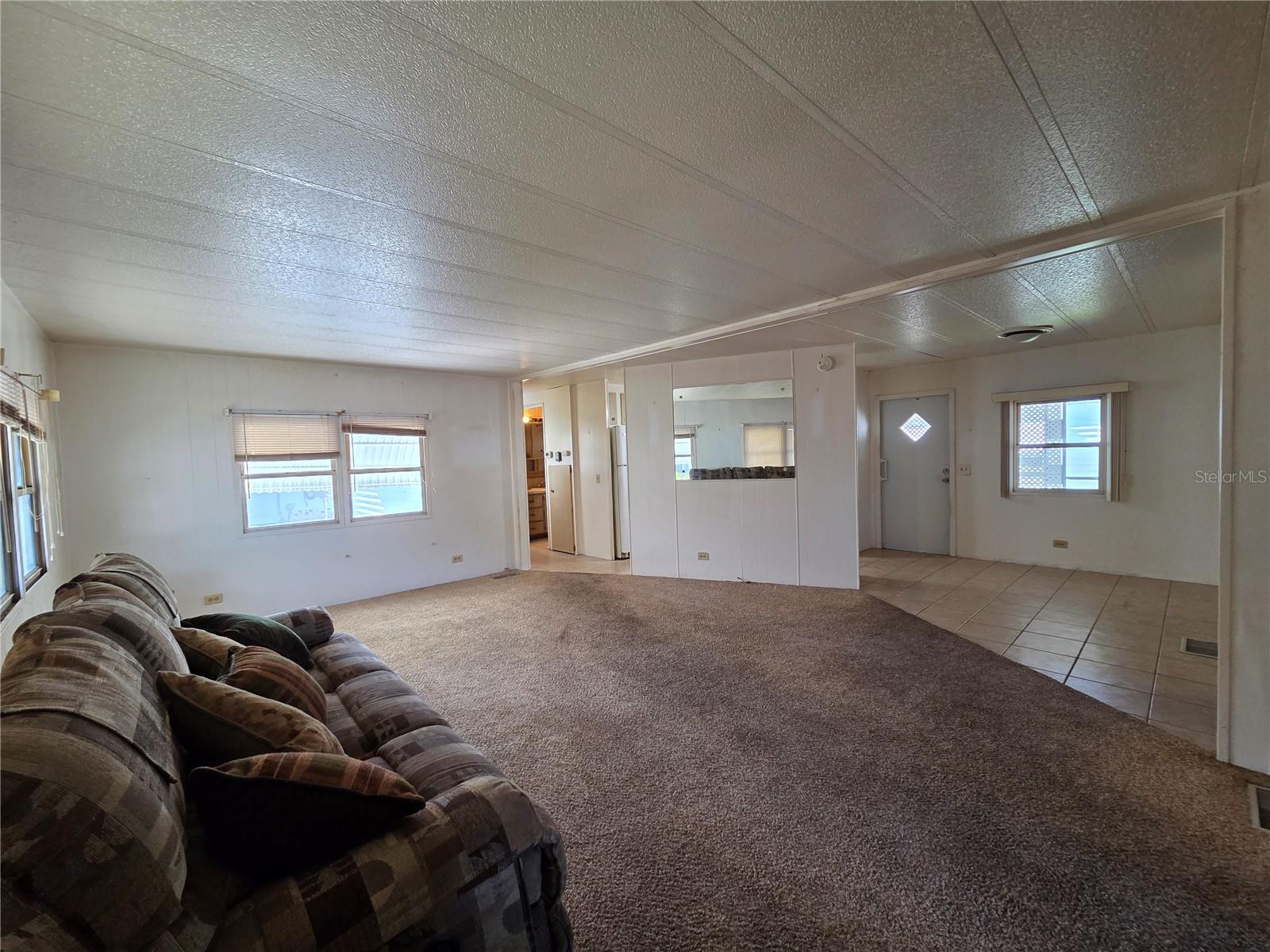 TB8463176 Property Photo