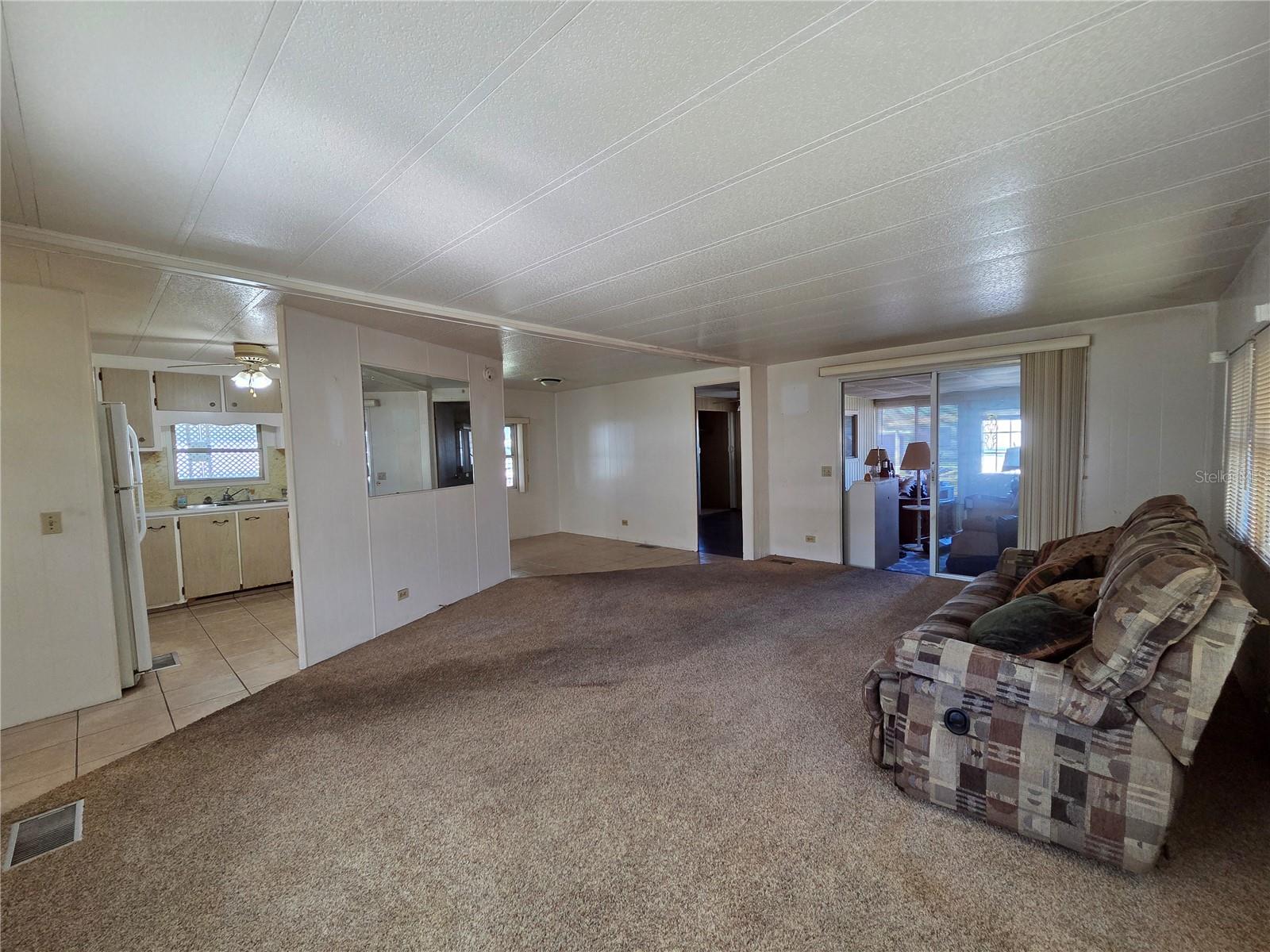 TB8463176 Property Photo