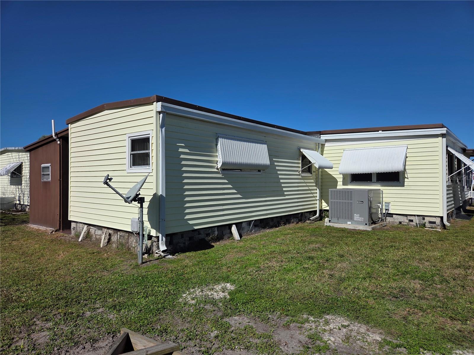 TB8463176 Property Photo