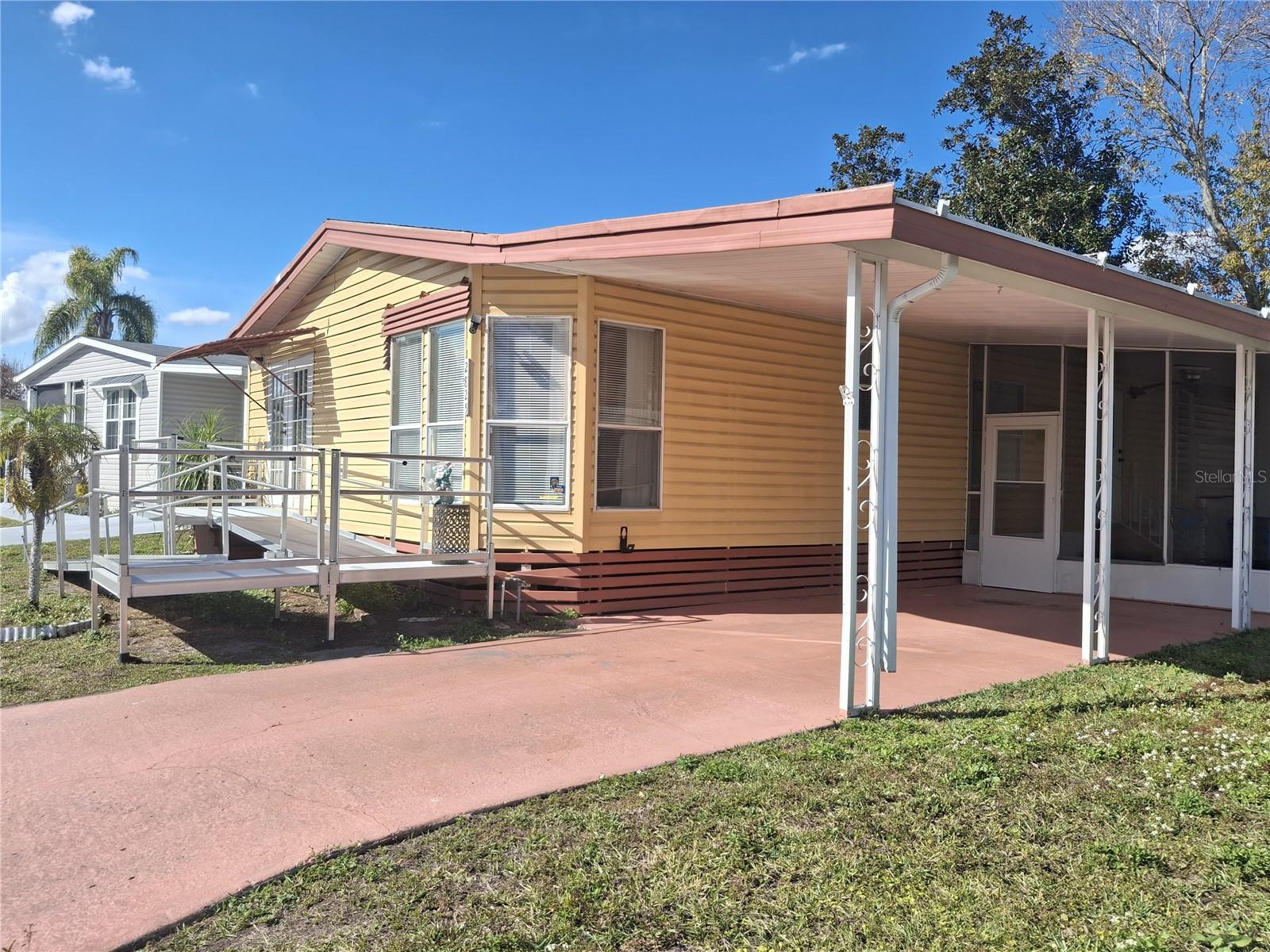 O6372771 Property Photo