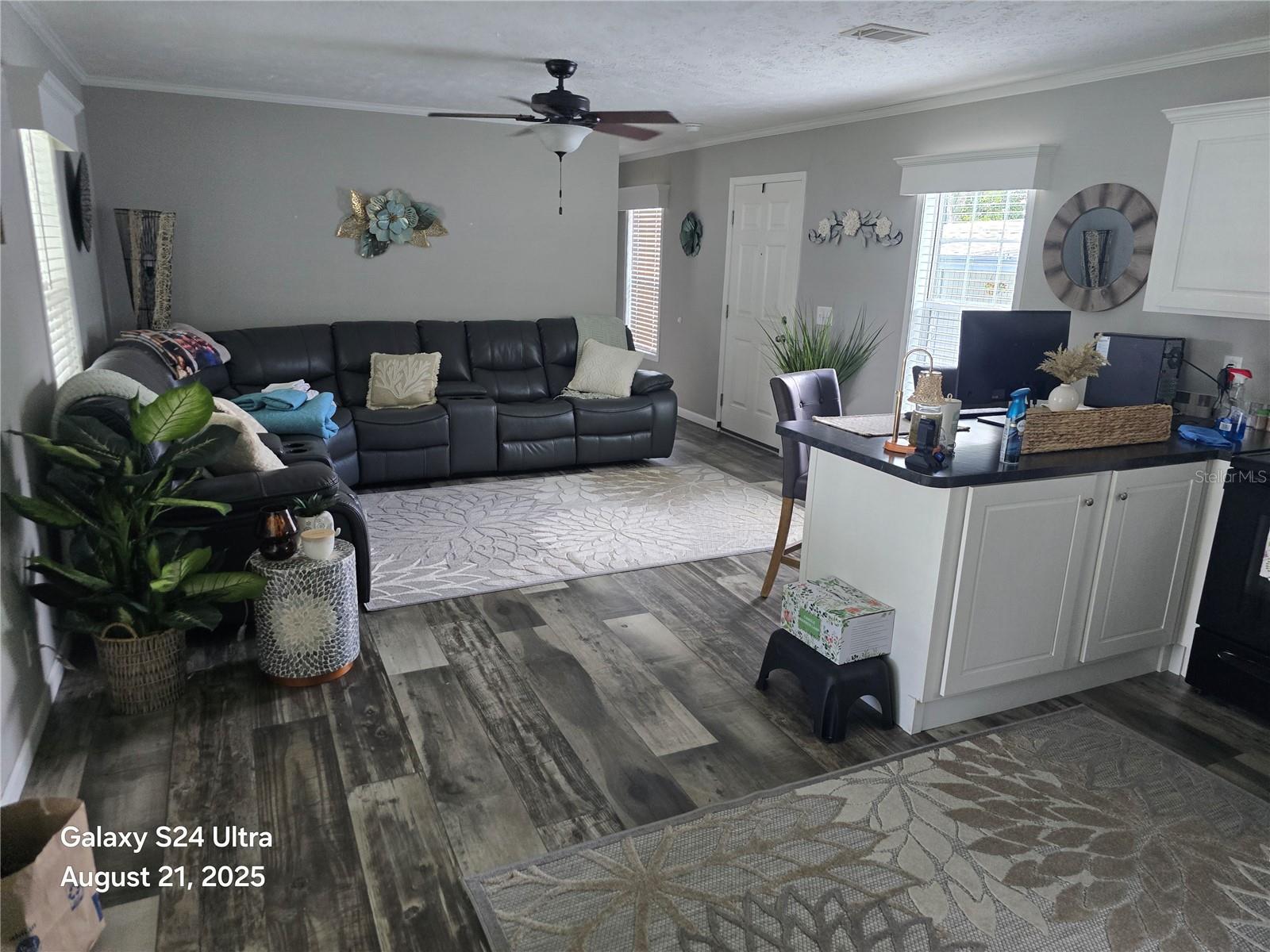 O6372775 Property Photo