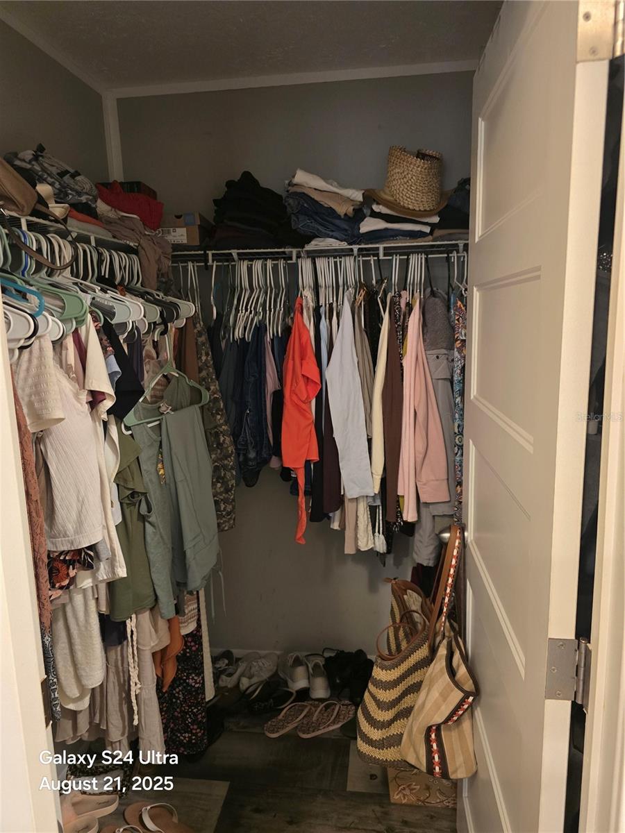 O6372775 Property Photo